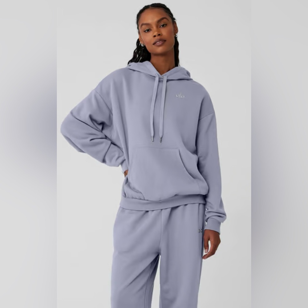 NWT Alo Yoga Special Edition Accolade Hoodie Fog Color SOLD OUT Color Size S